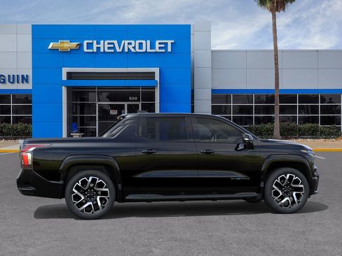 New 2024 Chevrolet Silverado EV RST image 5