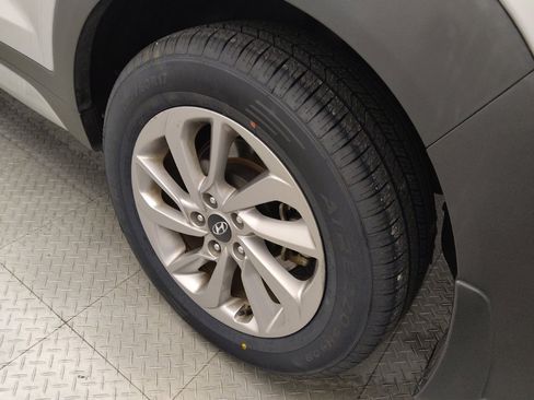 Used 2017 Hyundai Tucson SE FWD image 31