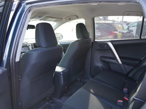 Used 2017 Toyota RAV4 LE FWD image 14