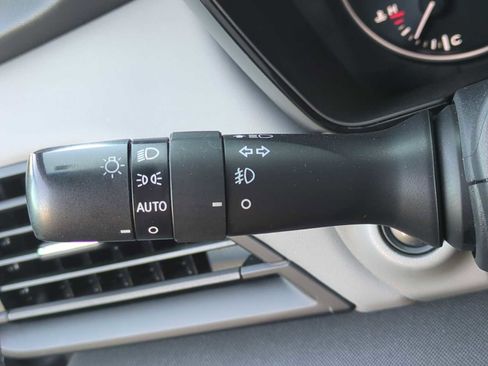 Used 2021 Subaru Outback Premium image 26