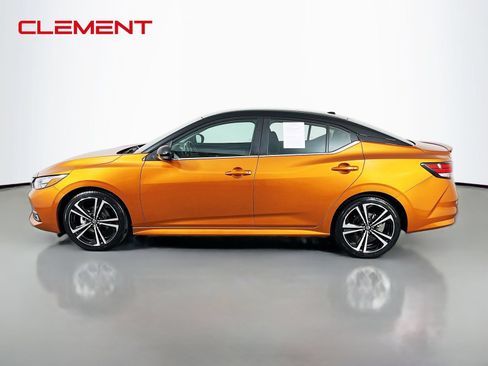 Used 2023 Nissan Sentra SR w/ Electronics Package FWD image 5