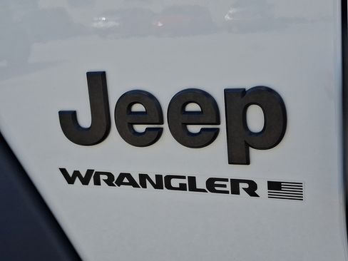 Certified 2023 Jeep Wrangler Unlimited Sport w/ Sun And Sound Package AWD/4WD image 29