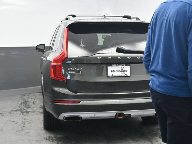 Used 2018 Volvo XC90 T6 Momentum w/ Convenience Package AWD/4WD image 5