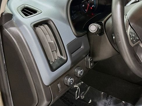 Used 2022 Chevrolet Colorado Z71 AWD/4WD image 10