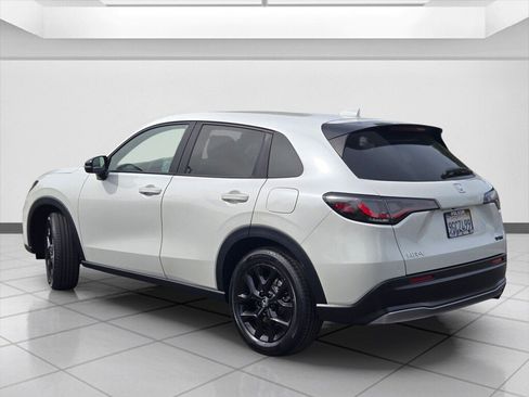 Certified 2023 Honda HR-V Sport image 7