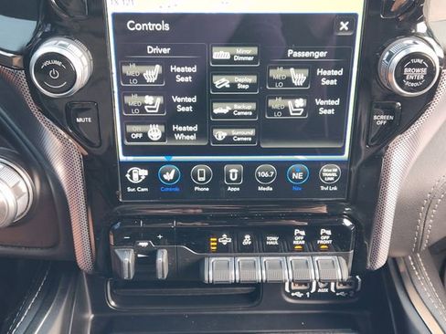 Used 2020 RAM 1500 Limited AWD/4WD image 19