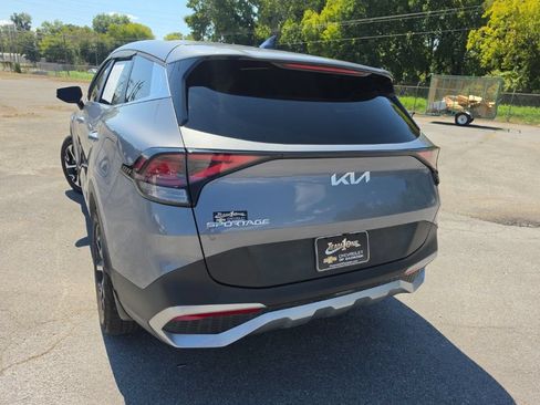 Used 2023 Kia Sportage EX FWD image 4