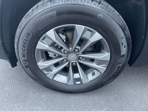 Used 2025 Chevrolet Equinox LT image 24