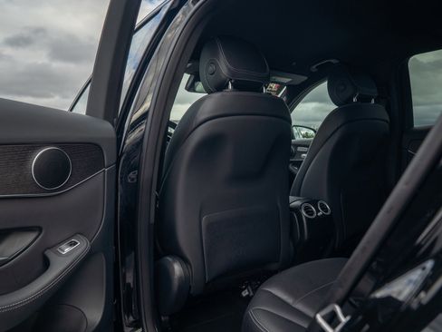 Certified 2022 Mercedes-Benz GLC 300 4MATIC image 18