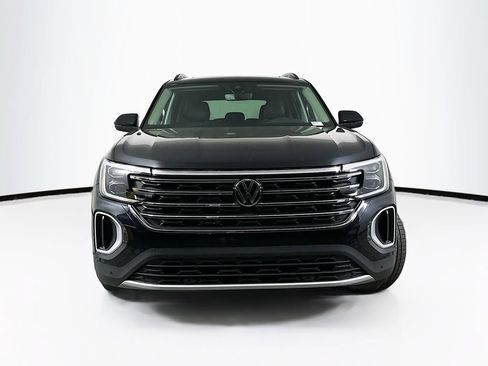 Used 2026 Volkswagen Atlas SE w/ Panoramic Sunroof Package FWD image 6