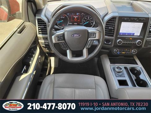 Used 2021 Ford Expedition XLT image 13