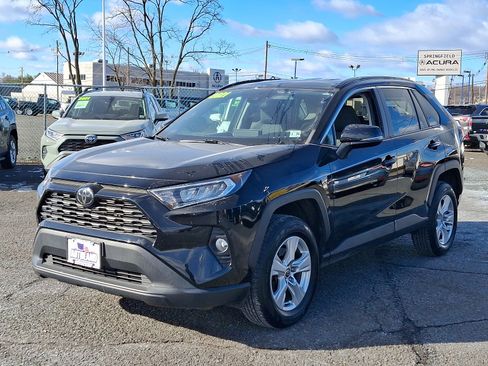 Certified 2021 Toyota RAV4 XLE image 3