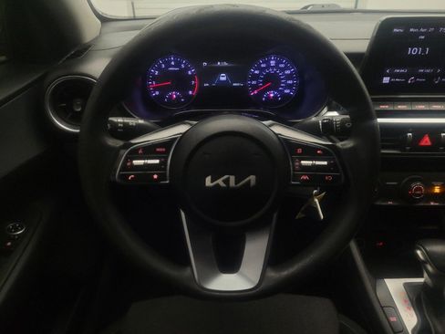 Used 2023 Kia Forte LXS w/ LXS Technology Package FWD image 22