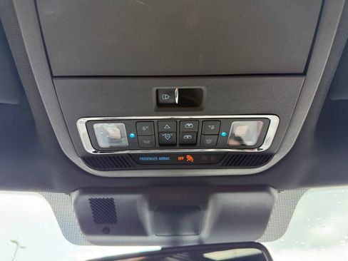 Used 2022 Ford F150 Lariat w/ Equipment Group 502A High AWD/4WD image 16