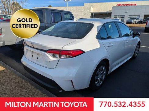 Certified 2023 Toyota Corolla LE image 3