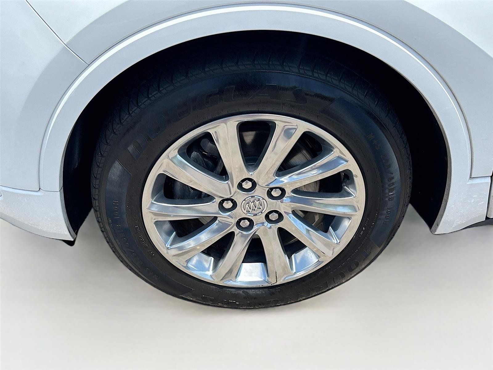 Used 2019 Buick Envision Essence FWD image 32