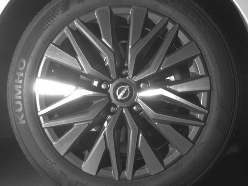 Used 2025 Nissan Altima 2.5 SV image 10