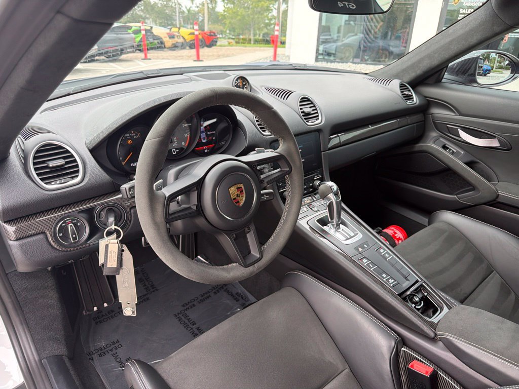 Used 2023 Porsche 718 Cayman GT4 RWD image 16