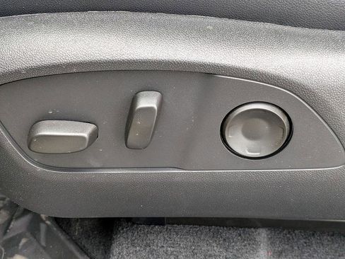 New 2026 Chevrolet Traverse High Country image 15