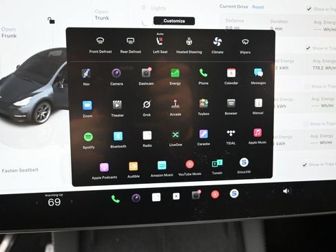 Used 2023 Tesla Model Y Long Range image 31