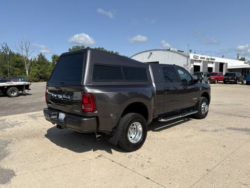 Used 2026 RAM 3500 Laramie w/ Sport Appearance Package AWD/4WD image 4