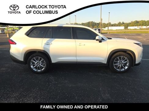 Used 2024 Toyota Grand Highlander AWD image 7