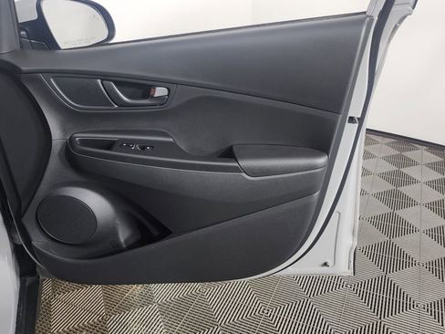 Used 2022 Hyundai Kona SEL image 28