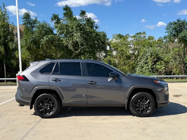 Used 2024 Toyota RAV4 LE FWD image 5