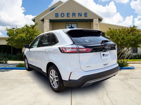 Used 2024 Ford Edge SEL AWD/4WD image 3