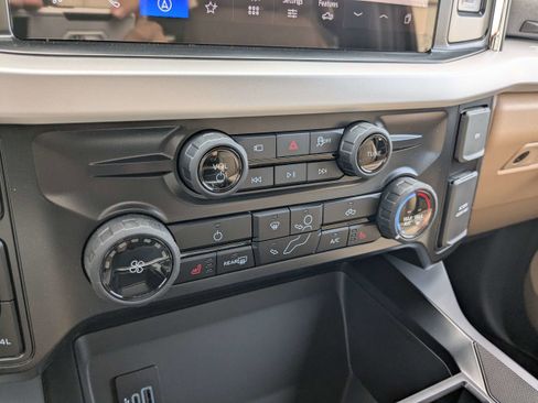New 2026 Ford F350 XLT w/ XLT Premium Package AWD/4WD image 31