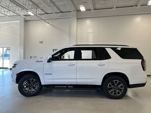 Used 2024 Chevrolet Tahoe Z71 w/ Luxury Package AWD/4WD image 14