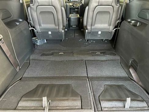 New 2026 Chrysler Pacifica Select image 13