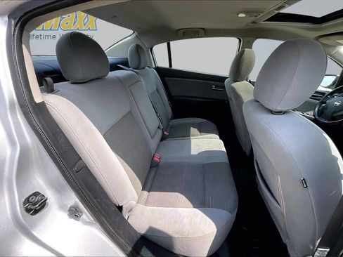 Used 2012 Nissan Sentra 2.0 SR w/ Special Edition Pkg FWD image 28