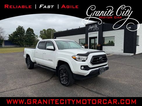 Used 2021 Toyota Tacoma TRD Sport AWD/4WD image 1