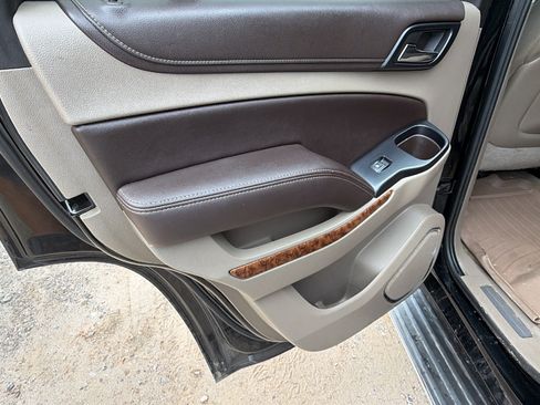 Used 2015 Chevrolet Tahoe LTZ RWD image 23