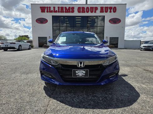 Used 2020 Honda Accord Sport image 2