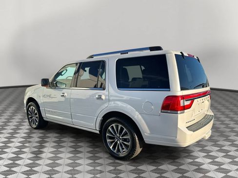 Used 2015 Lincoln Navigator 2WD image 5