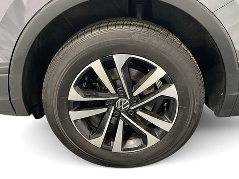 Used 2023 Volkswagen Tiguan S FWD image 9