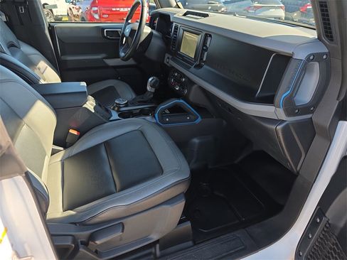Certified 2023 Ford Bronco Black Diamond image 34