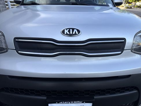 Used 2018 Kia Soul image 24