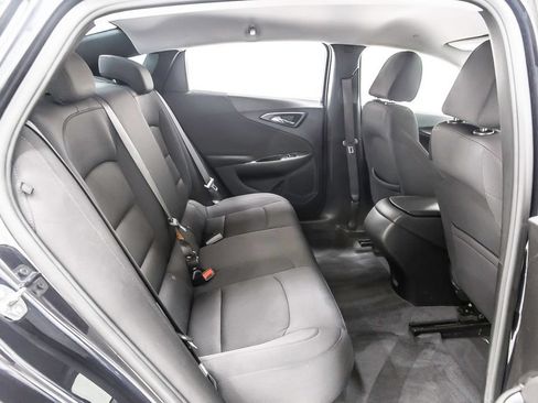 Used 2022 Chevrolet Malibu LS FWD image 34