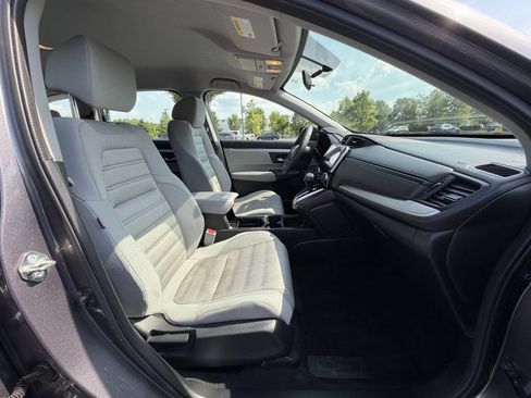 Used 2017 Honda CR-V LX image 16