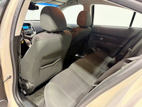 Used 2011 Chevrolet Cruze Eco image 25