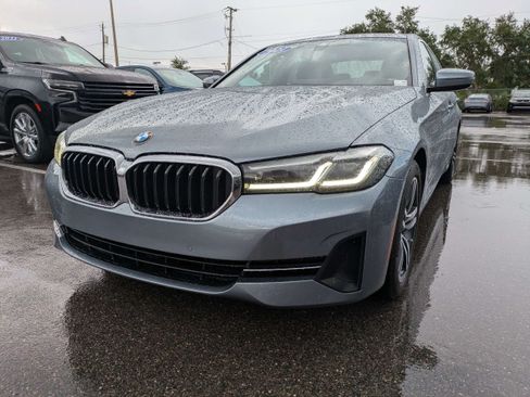Used 2021 BMW 530i w/ Convenience Package RWD image 7