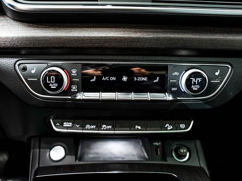 Used 2023 Audi Q5 2.0T Premium Plus w/ Premium Plus Package AWD/4WD image 23