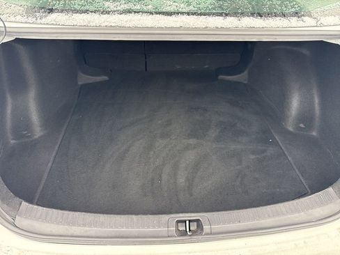 Certified 2024 Toyota Corolla LE image 28