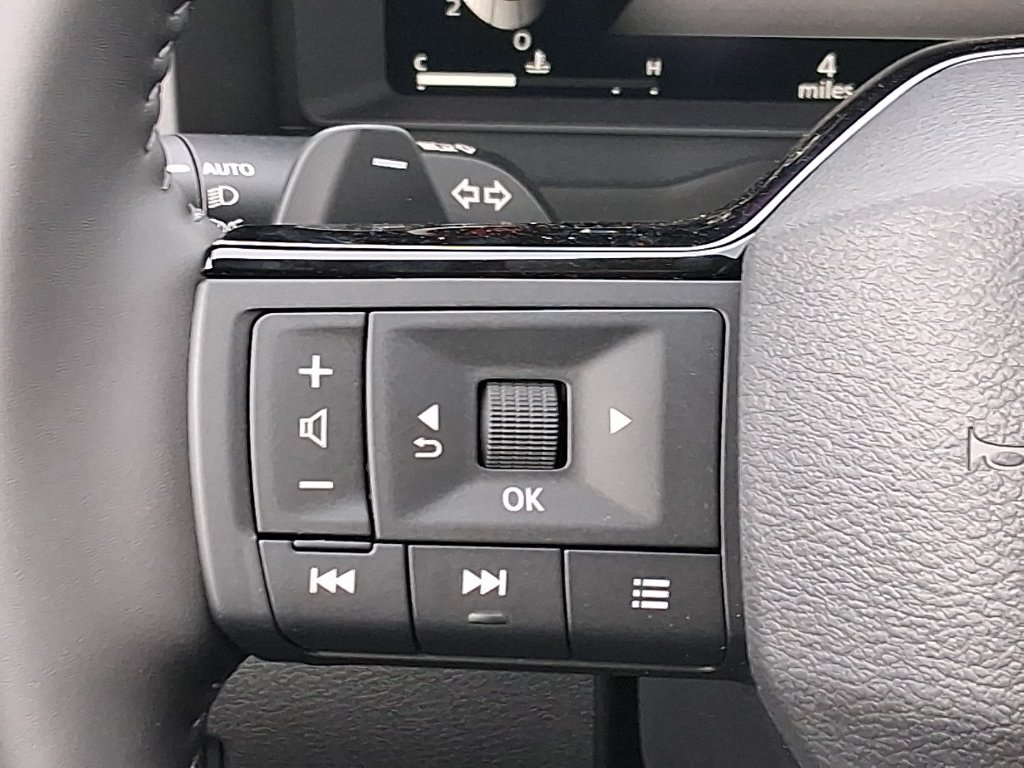 New 2026 Nissan Rogue Platinum AWD/4WD image 11