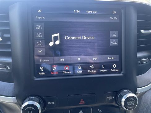 Used 2020 RAM 1500 Big Horn AWD/4WD image 19
