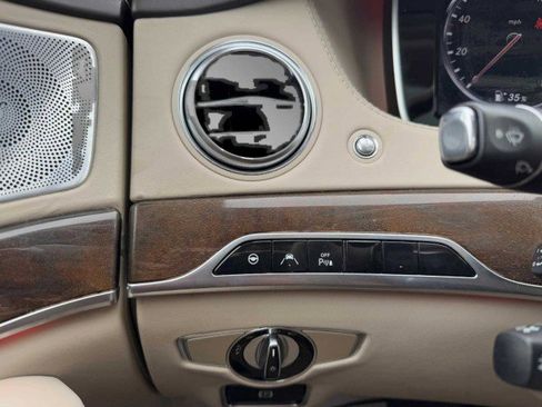 Used 2014 Mercedes-Benz S 550 Sedan image 23
