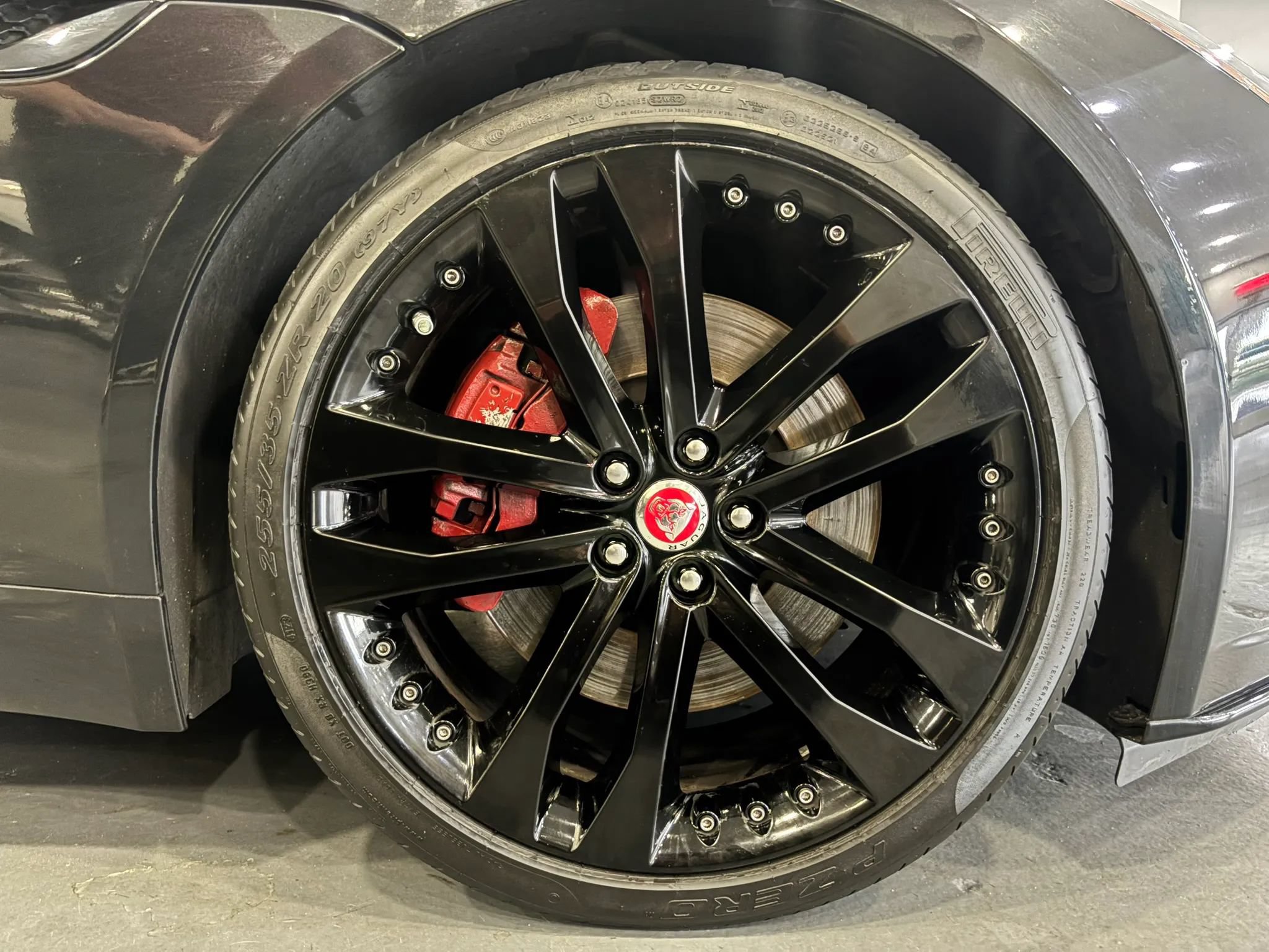 Used 2020 Jaguar F-TYPE Convertible RWD image 43